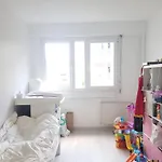 Quiet And Spacious Apartment With 2 Bedrooms
